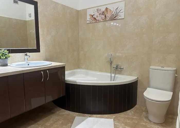 Queen's From The 14th Century - 130 M2 Ac